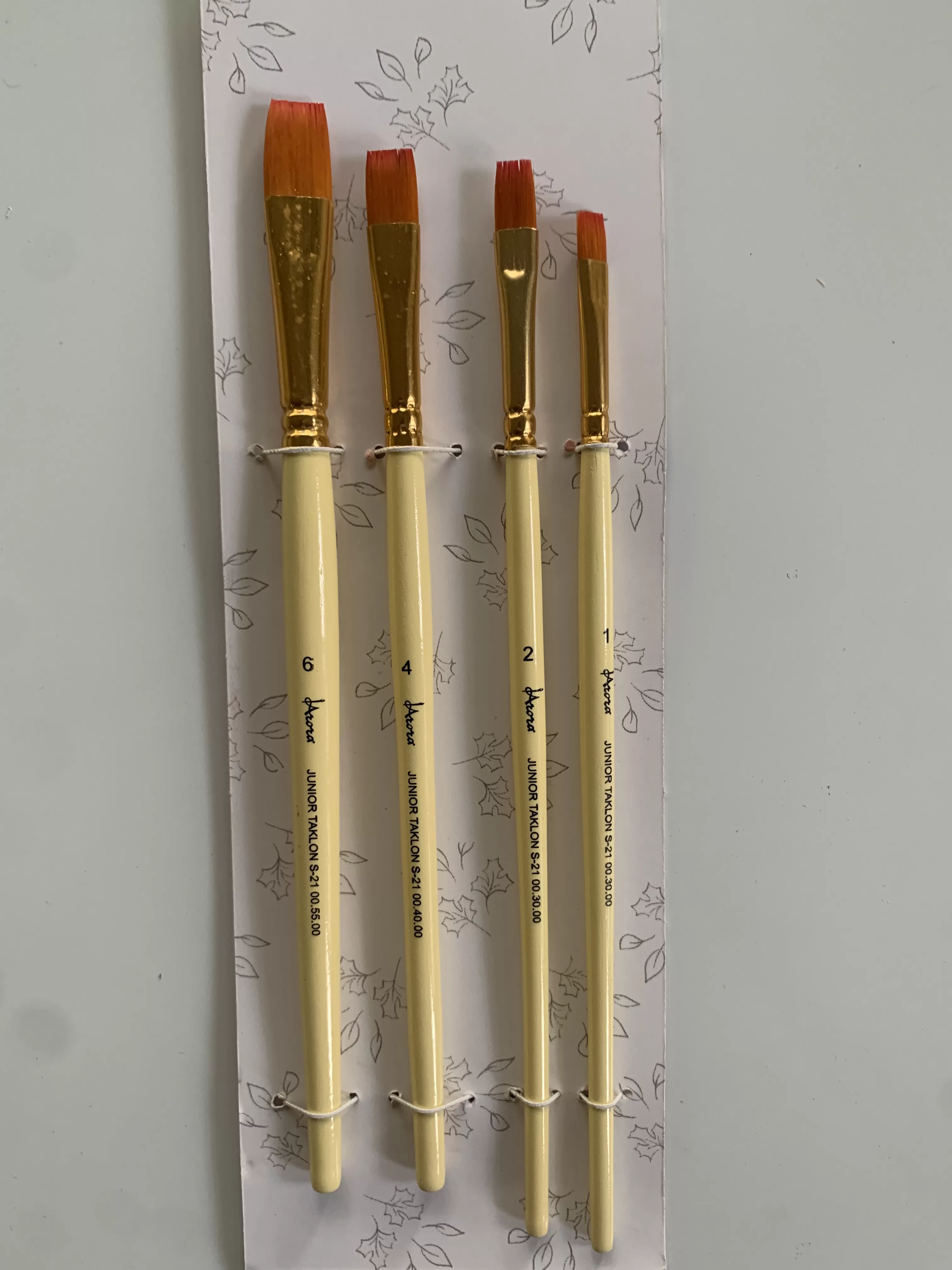 ARORA BRUSH FLAT SET OF 4 FOR WATER COLOUR , ACRYLIC