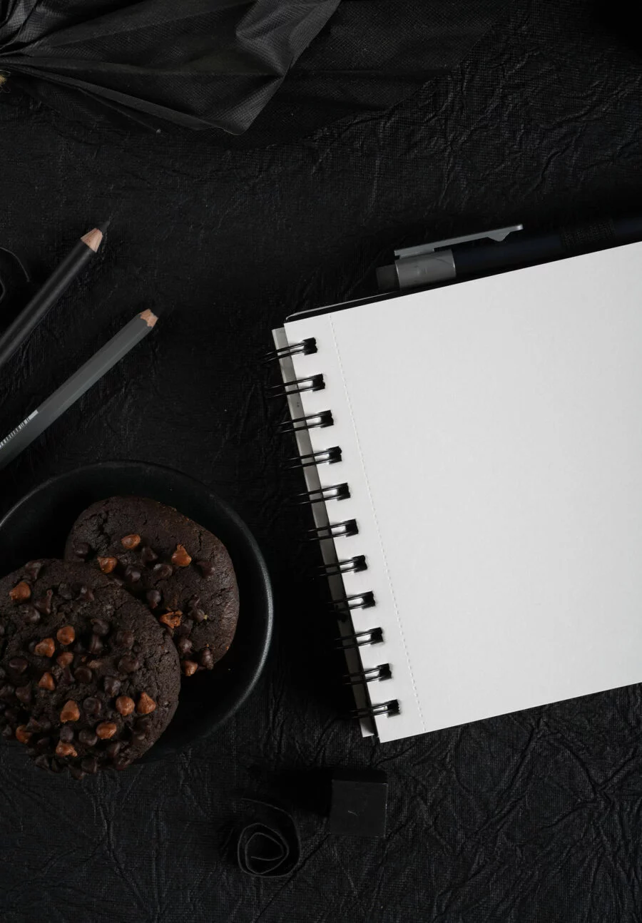 130 GSM  NOIRE SKETCH BOOK (64 SHEETS) (SJW)