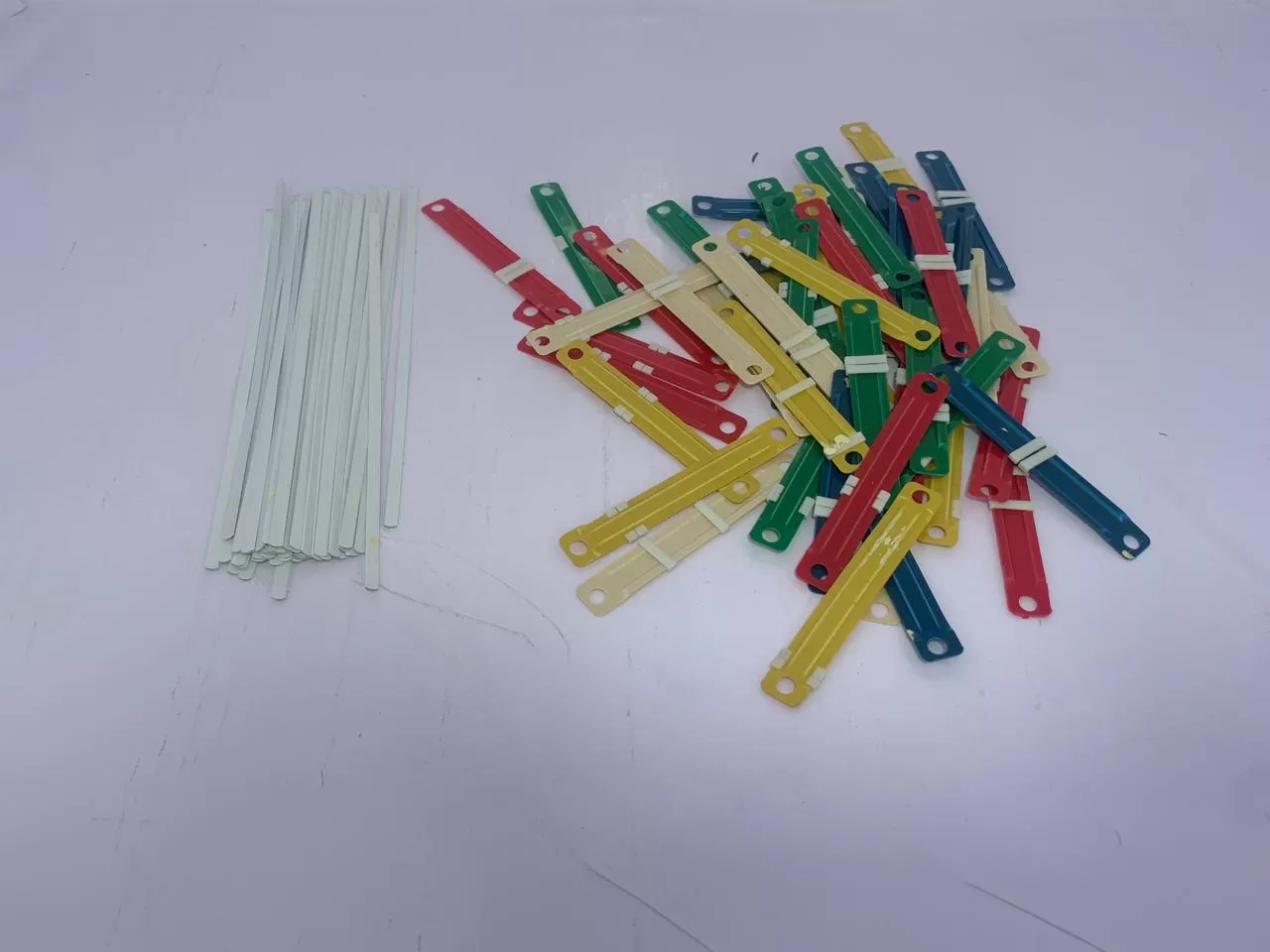 PAPER FASTENERS  CAPACITY 70MM & CENTERS 80MM  50PC PACK